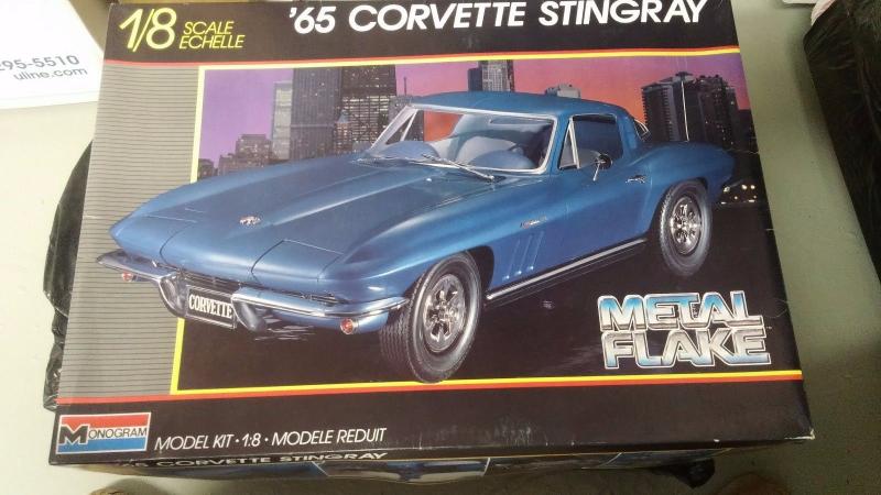 1/8stingray motor ragasztva festve 18eft!!!