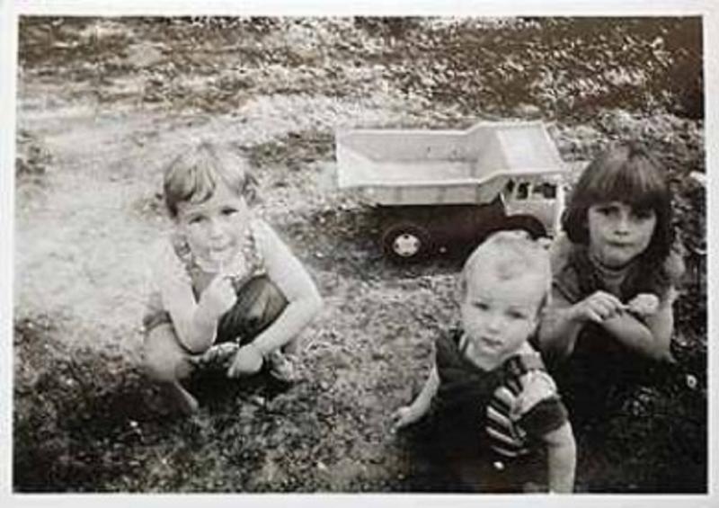 big_14318068_0_391-276