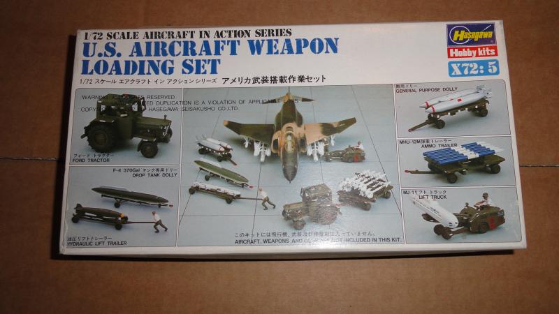 US Aircraft Weapon Loading Set - 3000Ft