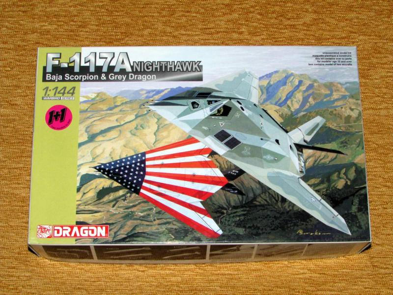 Dragon 1_144 F-117A Nighthawk Baja Scorpion & Grey Dragon Két makett egy dobozban 3.600.-