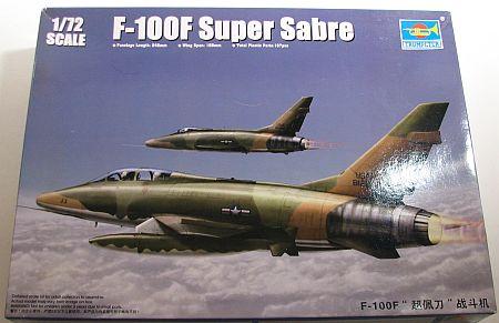 F-100F 

1:72 új 3.500,-