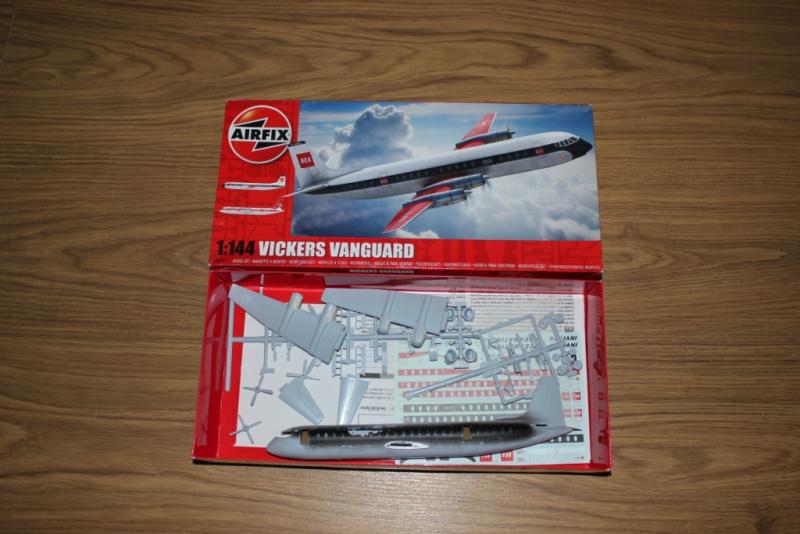 Airfix Vanguard elkezdett 1:144 2000Ft