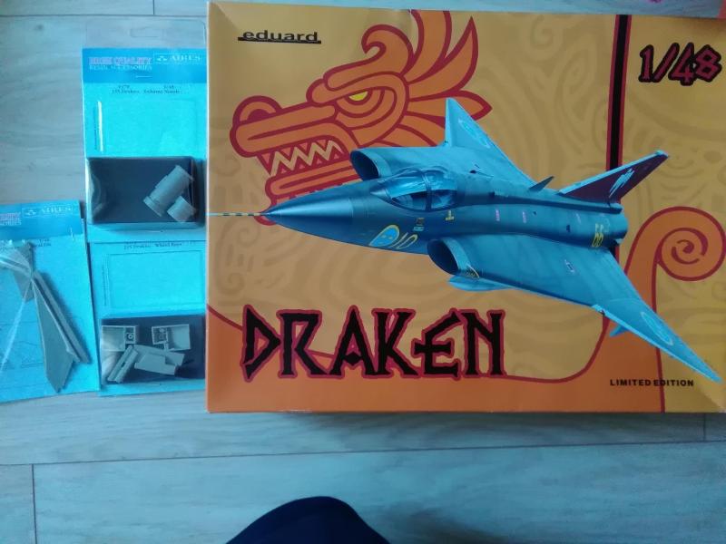 Draken

1/48 új, kiegészítőkkel 20.000,-