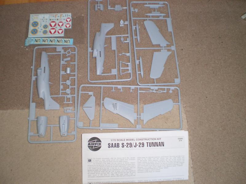 PA300001

Saab J-29 1/72 Airfix, egy átlátszó alkatrész hiányzik, plusz UN matrica 1500 ft