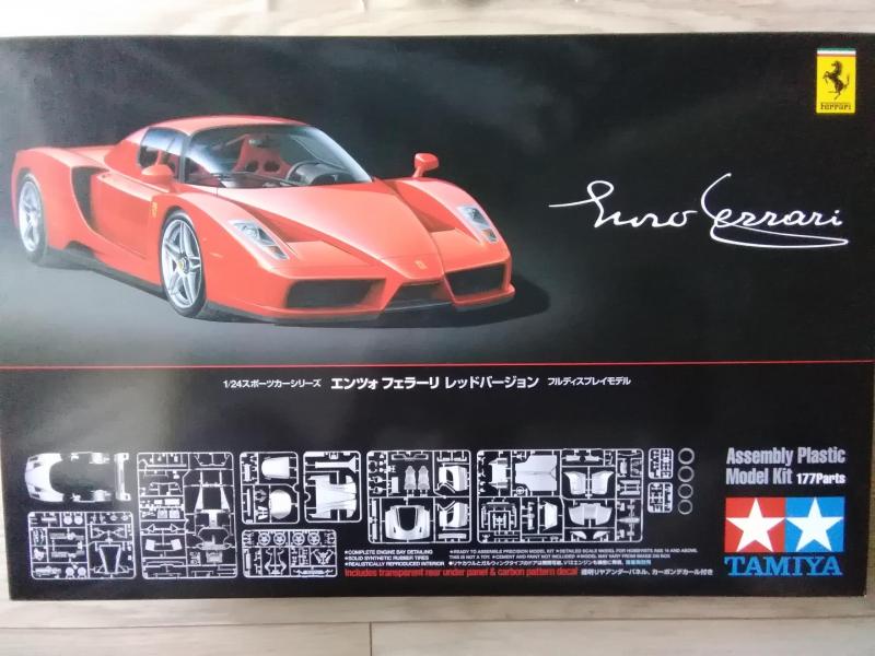 Enzo Ferrari

1/24 új 13.500,-