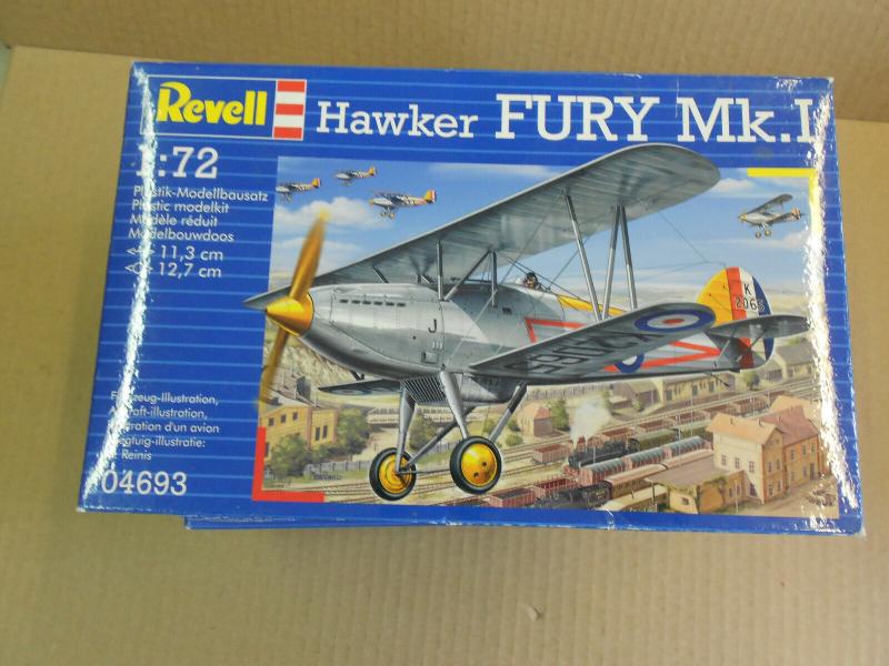 Revell Hawker Fury (2500)