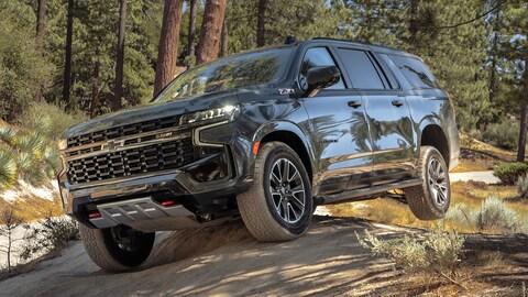 2021-Chevy-Suburban-Z71-Exterior-2