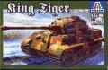 Italeri 7004 King Tiger, Henschel turret; 1 figurával