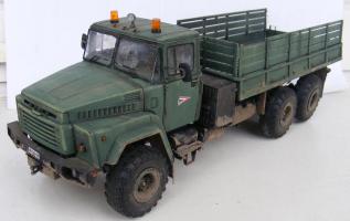KrAZ-260, MH, 1/35

A Takom makettje, egy saját figurával
https://makettekeswg.blogspot.com/2020/12/32-harom-magyar-igazsag-meg-egy-raadas.html