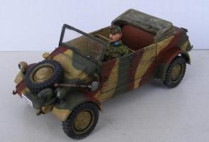 VW Kübelwagen, MKH, 1/35

Egy régi Italeri makett felújítása, egy saját sofőrrel.
https://makettekeswg.blogspot.com/2021/01/56-egy-kubelwagen-masodik-elete.html