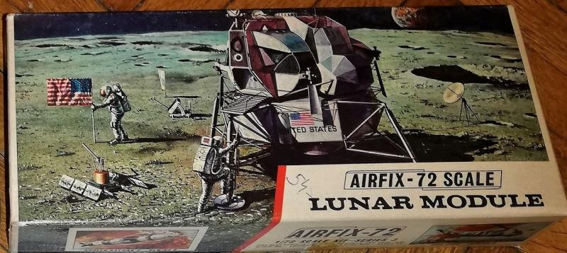 1:72	393	Airfix	Lunar Module	elkezdetlen	dobozos	9000			