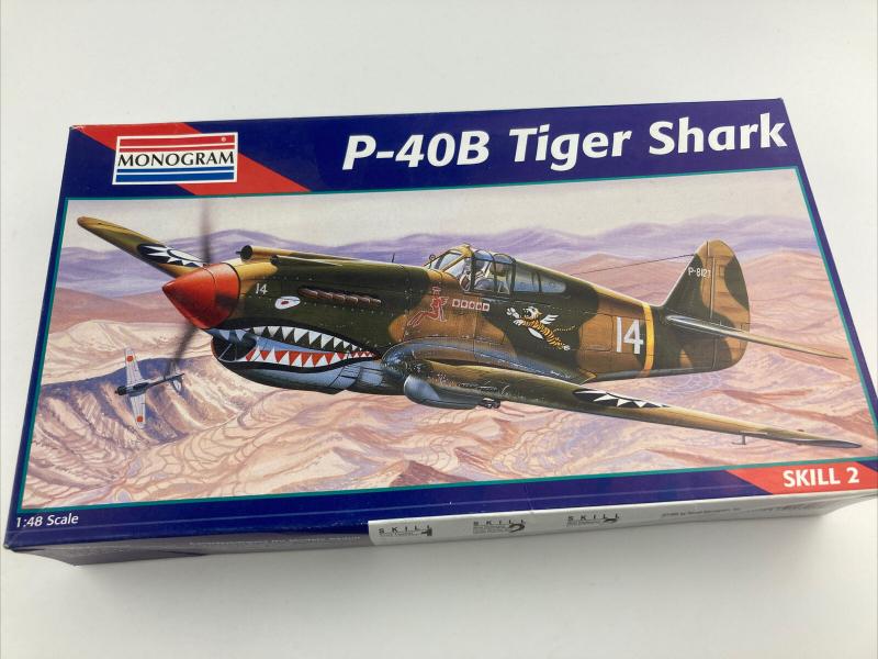 Monogram P-40B  (4500)