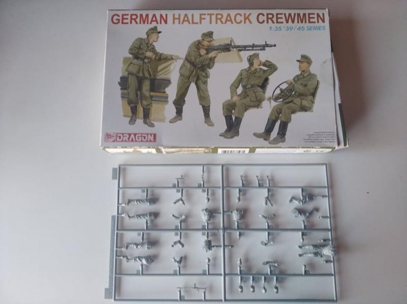 Dragon german halftrack crewmen- kép szerint- (2000)
