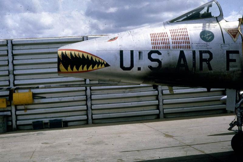 F-100-Super-Sabre