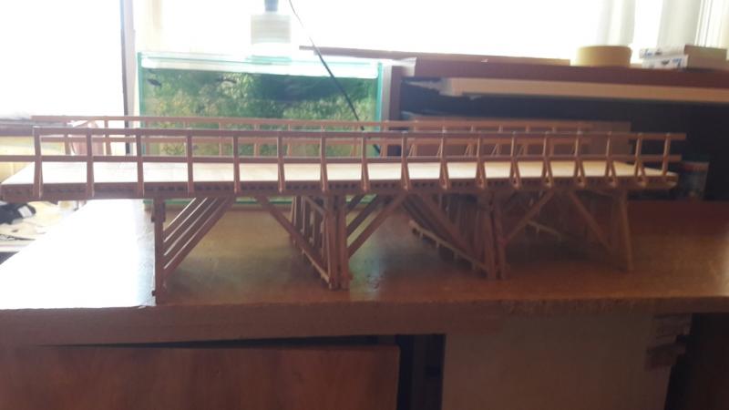 Egyedi fa híd

Egyedi készítésű fa híd. Hossza 78 cm, szélessége: 18 cm, magassága: 17 cm. Ára 13000 Ft