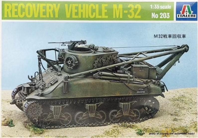 1:35	203	Italeri	M-32	bontatlan, fóliázott	dobozos	7900