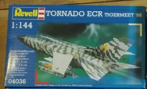 Revell Tornado_144  (2000)