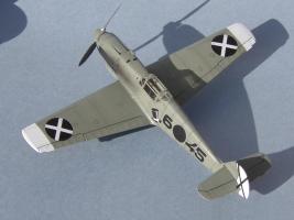 Bf 109B-1 early Hamilton

Heller 101, roncsból újraépítve, oldalszámok PrintScale 72-003 lapról
