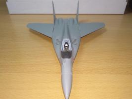 Mig-29 (9.12)

Trumpeter 01674. Évek óta nem tervezem befejezni, pedig mennyit reszeltem már rajta