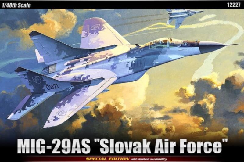 1:48		Academy	MIG-29AS	bontatlan	dobozos	8900			