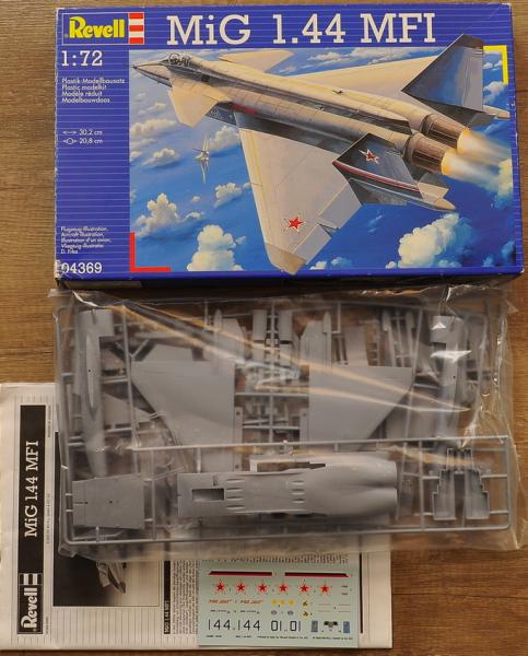 MiG144