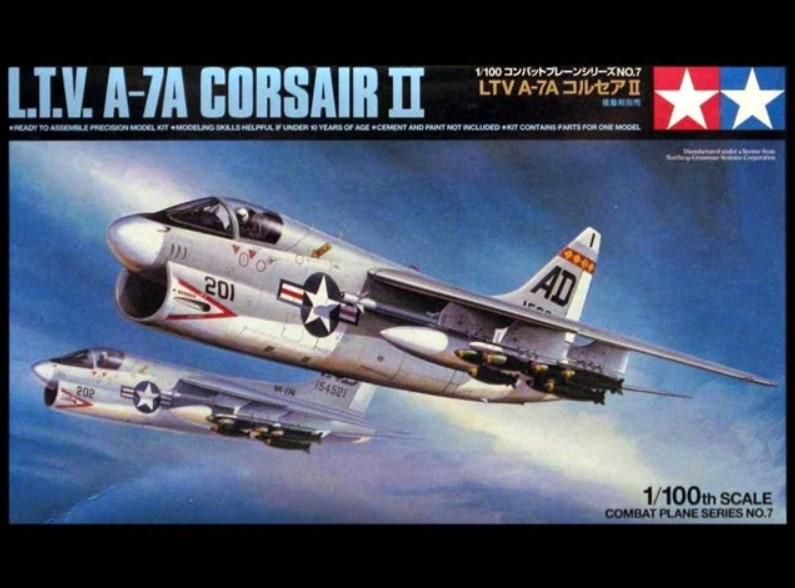 1:100		Tamiya	A-7	bontatlan	dobozos	1600			