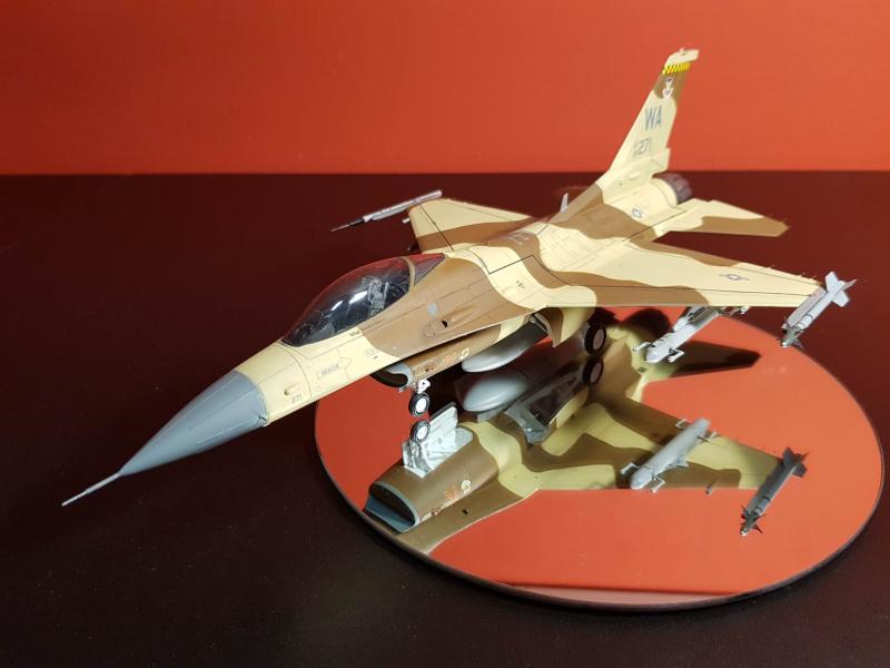 F-16 271