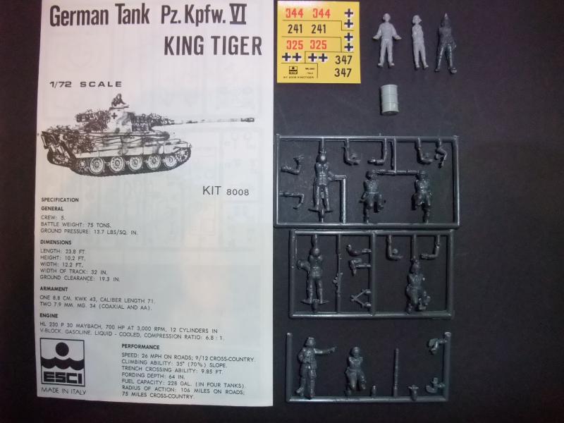 1/72 II.V.h. Wermact katonák és 172 Greman Tank Pz. Kpfw. IV Kingh Tiger összerakási rajz és matrica ; 1000.-