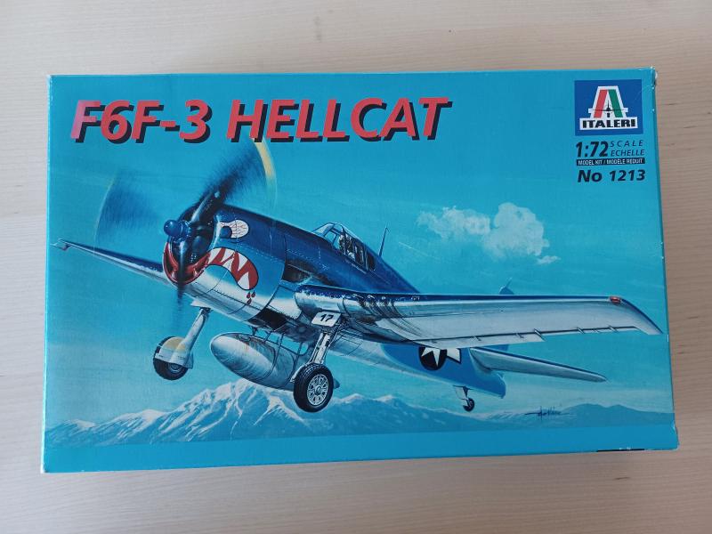 Italeri F6F (2500)