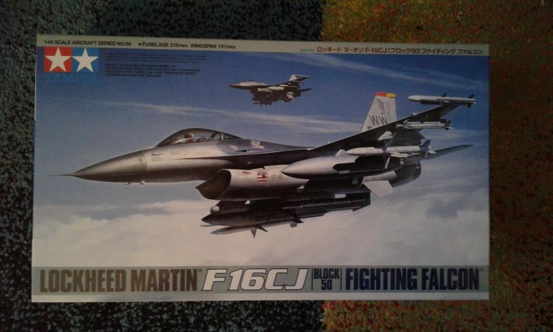 F-16

1/48 új 14.500,-