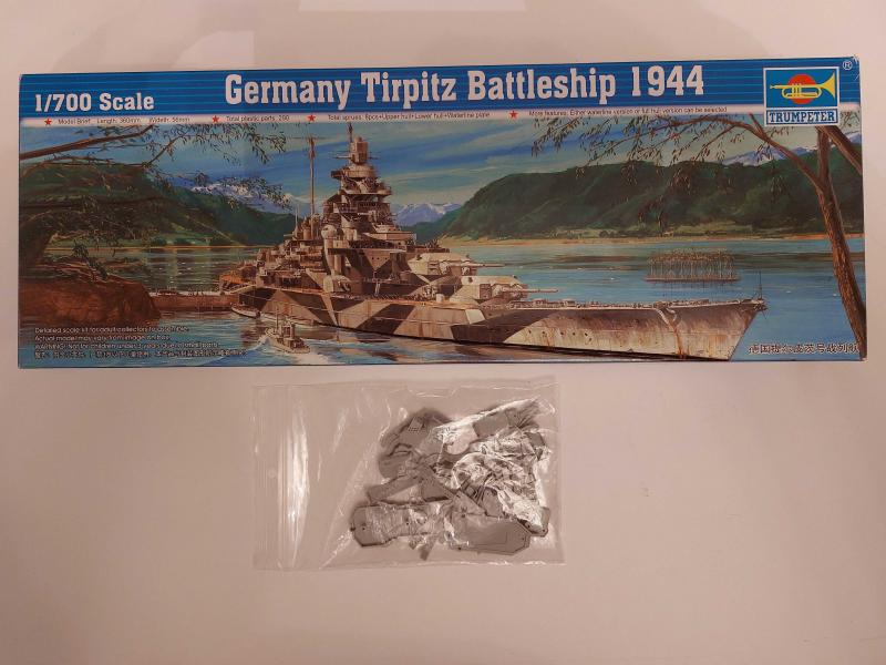 Trumpeter - Tirpitz - 3500 ft - elkezdett, hiánytalan