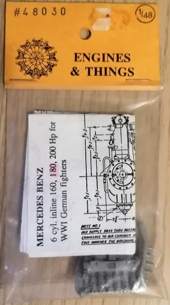 1:48	48030	Engines & Things	Mercedes-Benz 6 cyl	bontatlan	zacskóban	1800