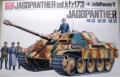 1:24		Academy	Jagdpanther	elkezdetlen, elektromos motor nincs meg	dobozos	24000