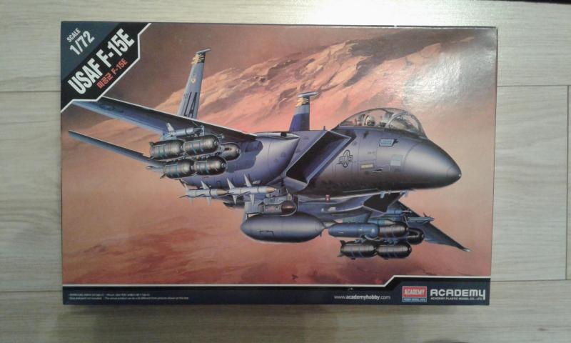 F-15e

1/72 új 6.000,-