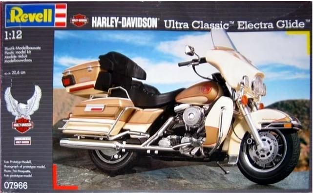 1:12	07966	Revell	Harley-Davidson	elkezdetlen	dobozos	18000