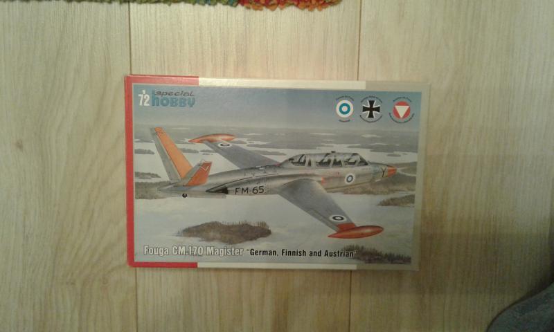 Fouga Magister

1/72 új 5.000,-