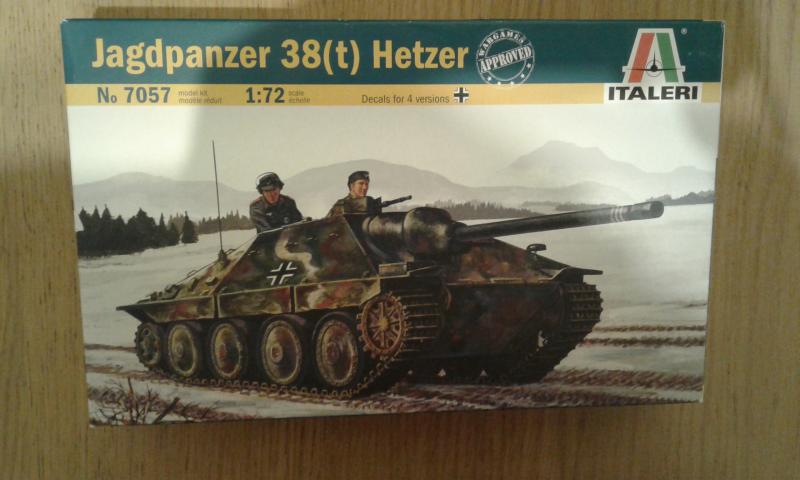 Hetzer

1/72 új 3.800,-