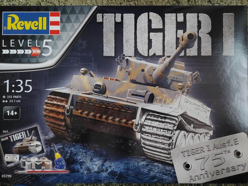 Revell Tiger I 10000