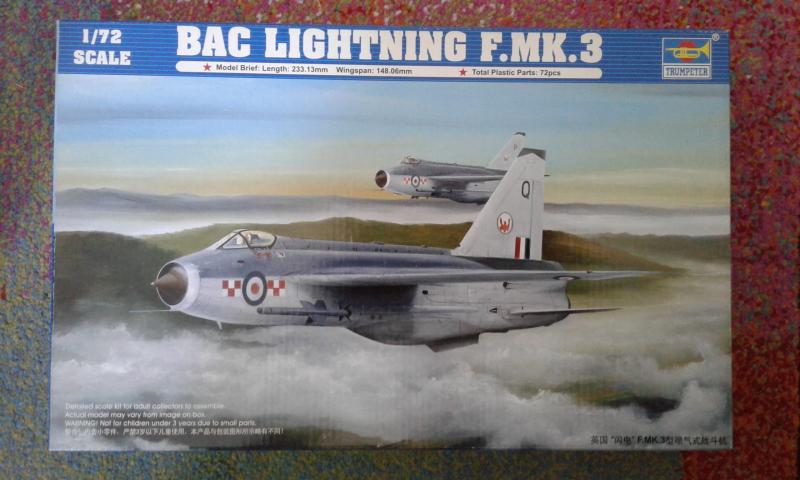 Lightning 

1/72 új 6.500,-