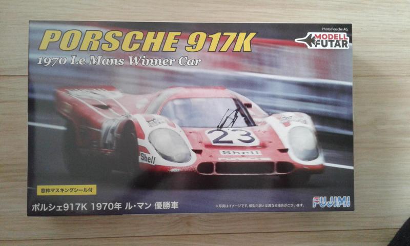 Porsche

1/24 új 12.000,-