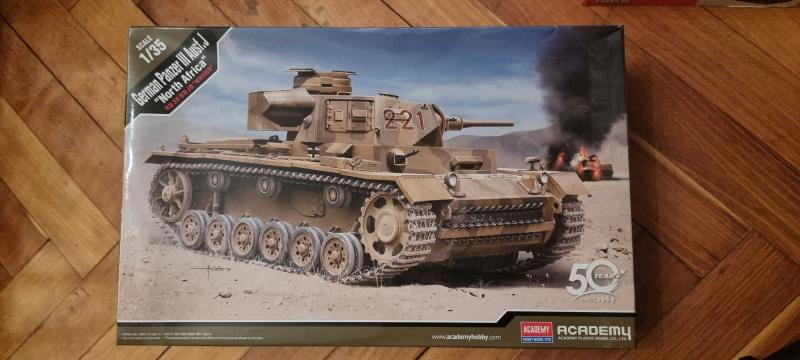 13531 1_35 Panzer III Ausf. J North Afrika