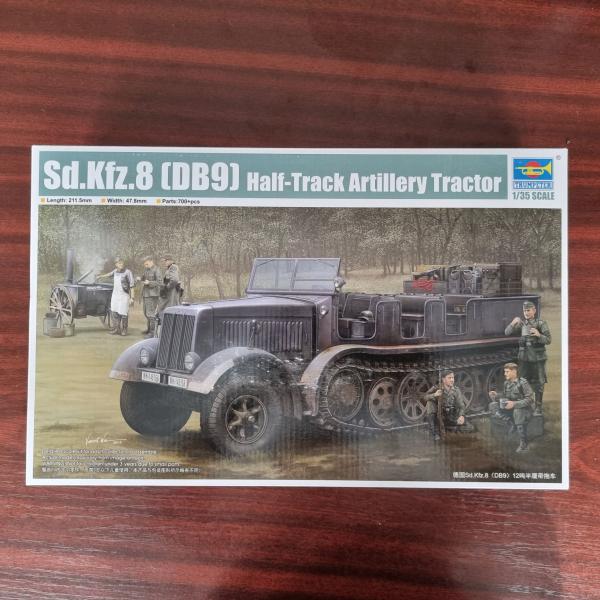 09538 1_35 Sd.Kfz.8 (DB9)

09538 1_35 Sd.Kfz.8 (DB9)