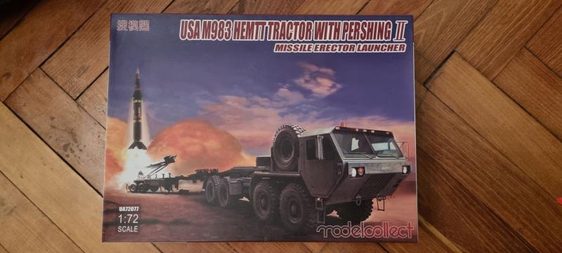 UA72077 1_72 USA M983 HEMTT Tractor with Pershing II