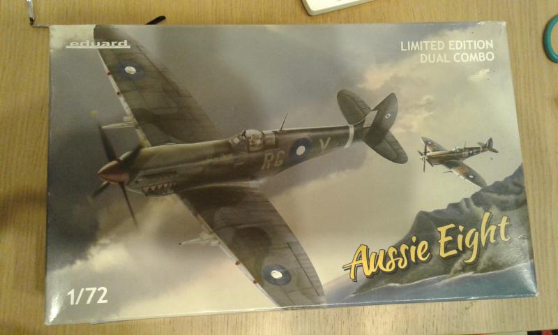 Spitfire

1/72 új 11.500,-