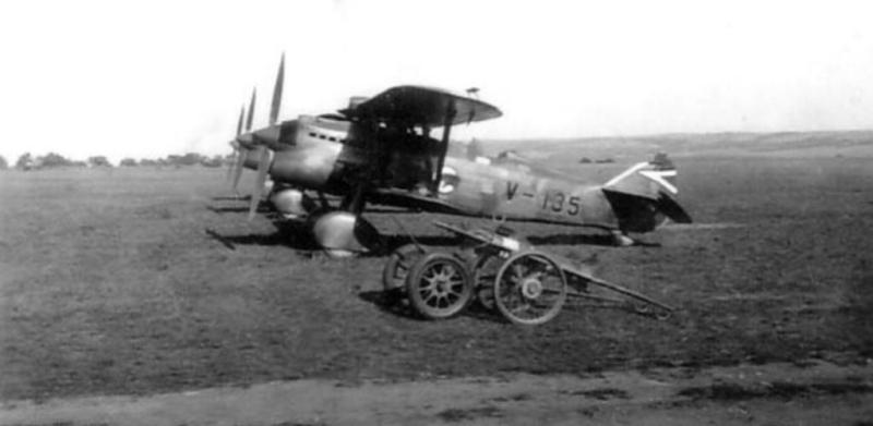 5. kép

A „veszprémi I” mintával ellátott FIAT CR.32 az 1/3” Puma” század állományában 1938-39-ben (Winkler Archívum)