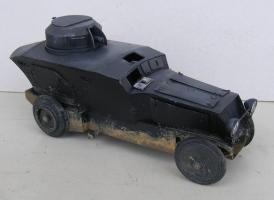 Romfell páncélautó, 1/35, Copper State Models

Nagyon szép makettkészlet, én csak egy sofőrt gyártottam hozzá, akiből semmi nem látszik :P
https://makettekeswg.blogspot.com/2023/12/838-romfell.html