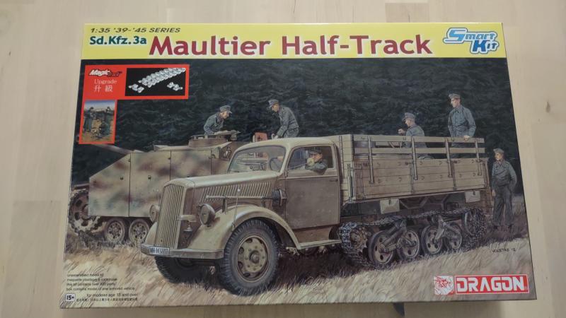 Dragon 6761 Sd.Kfz.3a Maultier Half-Track 01