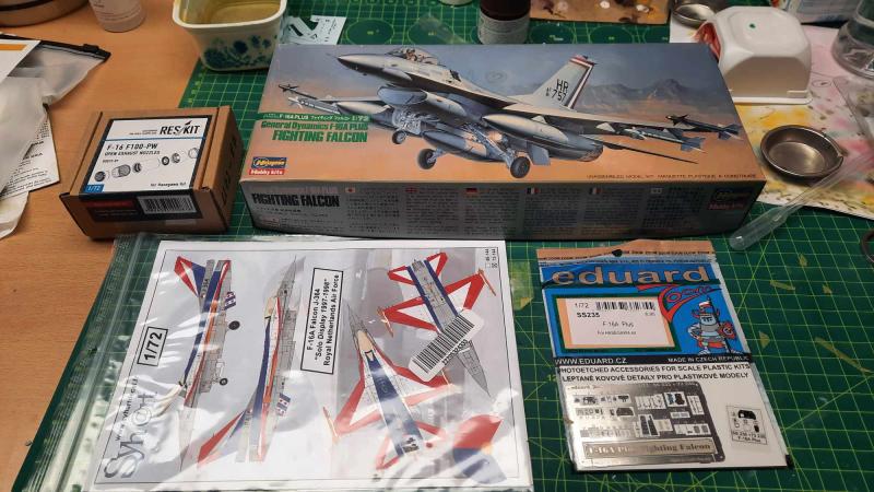 Hasegawa_F-16