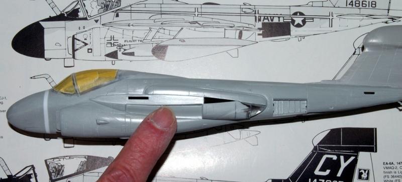 Italeri Ea-6A Elekric Intruder