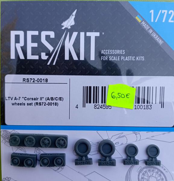 Reskit RS72-0018 A-7 A-B-C-E Corsair II. wheels